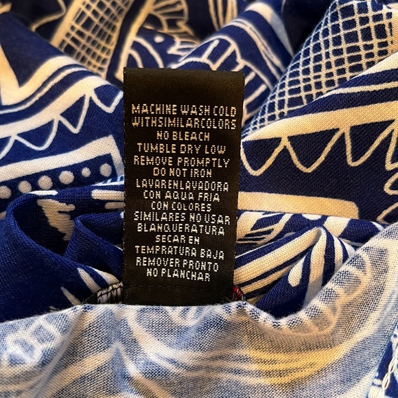 NWOT Soft & Flowy Racer Back Tank - Picture 5 of 5